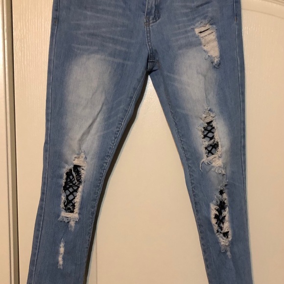 VIP  Ripped Jeans Size 3/4 - Picture 2 of 7